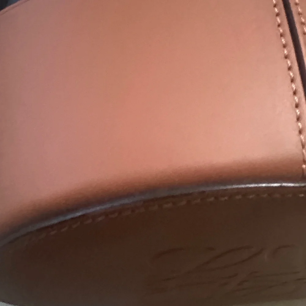 Loewe Black and Tan Balloon Bucket Shoulder Bag - Picture 3 of 6